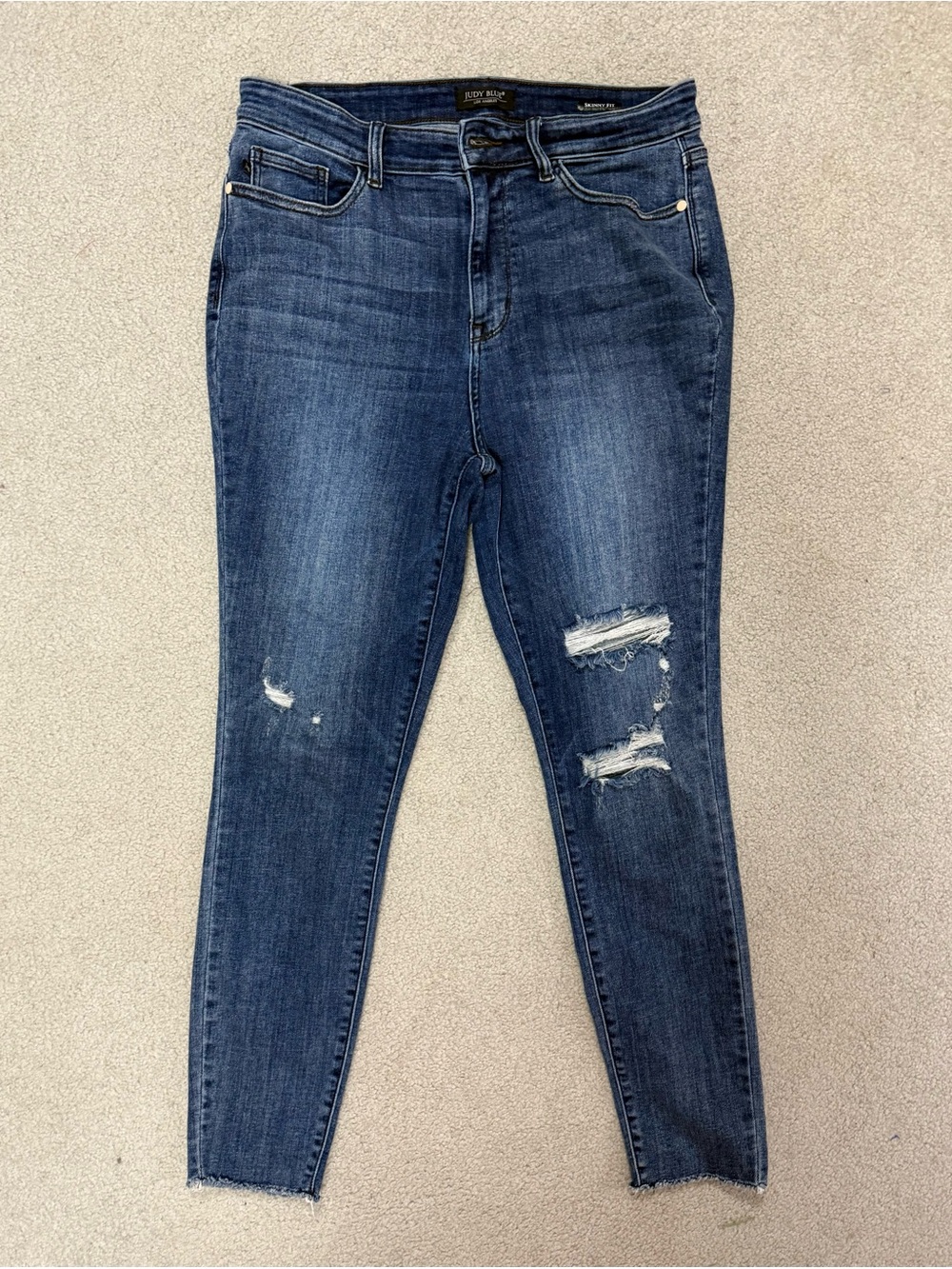 NWOT Distressed Judy Blue Women’s Skinny Jeans 13/31
